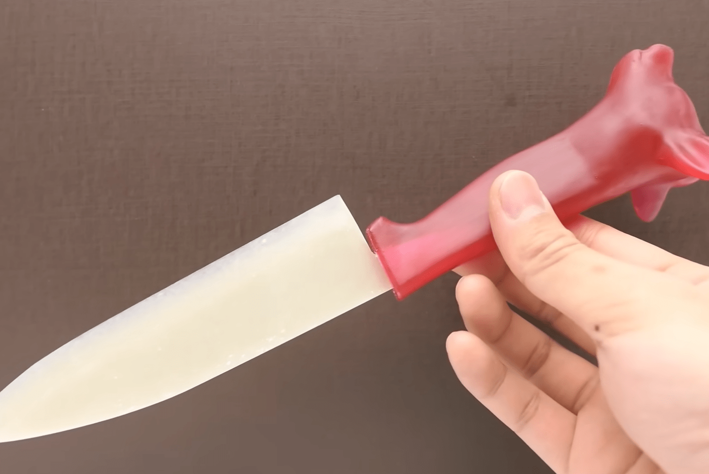 This YouTuber makes knives out of random stuff and it’s mesmerizing